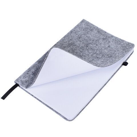 Блокнот А5 138x213мм BRAUBERG "Voylok" войлок, резинка, держатель, 80л клетка, серый, 117135