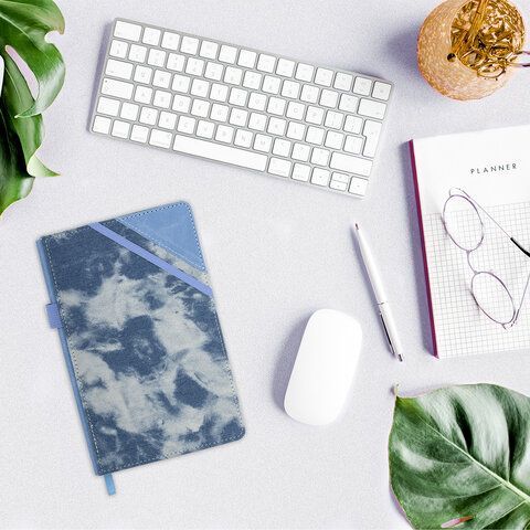 Блокнот А5 135x210мм BRAUBERG "Denim", ткань/экокожа, резинка, держатель, 80л клетка, голубой, 117138