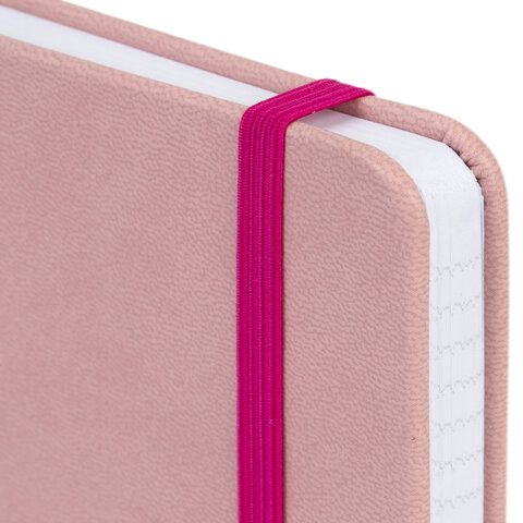 Блокнот А5 135x212мм BRAUBERG &quot;Soft touch&quot; под кожу, резинка, держатель, 80л клетка, красный, 117147