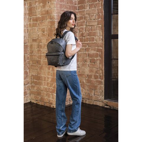 Рюкзак BRAUBERG TYVEK крафтовый с водонепроницаемым покрытием, графитовый, 34х26х11 см, 229892