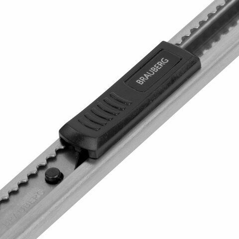 Нож канцелярский 9 мм BRAUBERG &quot;Extra 30&quot;, металлический, лезвие 30°, автофиксатор, подвес, 237084
