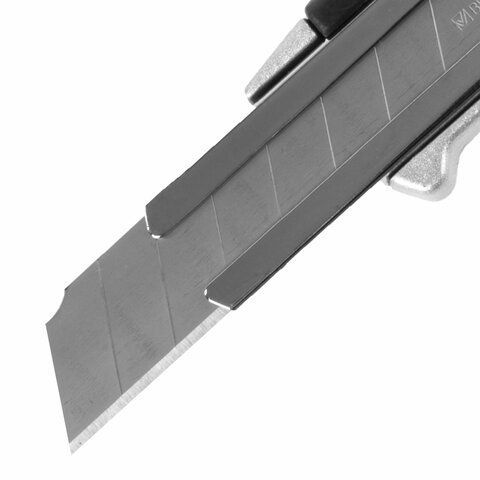 Нож канцелярский 18 мм BRAUBERG &quot;Metallic&quot;, роликовый фиксатор, резиновые вставки, металл, 237159
