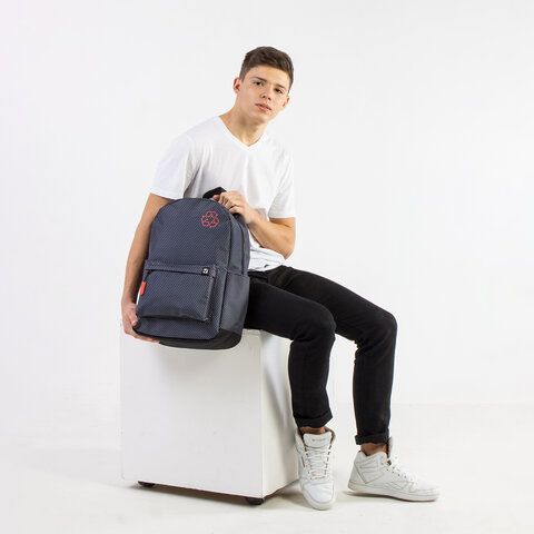 Рюкзак BRAUBERG ENERGETIC универсальный, эргономичный, &quot;Recycle&quot;, черный\серый, 43х30х16 см, 270796