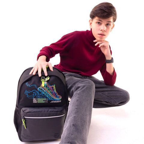 Рюкзак BRAUBERG FASHION CITY универсальный, 2 отделения, &quot;Virtual sneaker&quot;, черный, 46х31х15 см, 271671