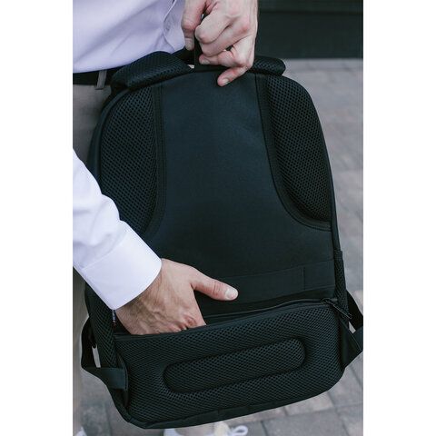 Рюкзак HEIKKI SECURE (ХЕЙКИ) универсальный, 2 отделения, отделение для ноутбука, черный, 46x31x19 см, 273894